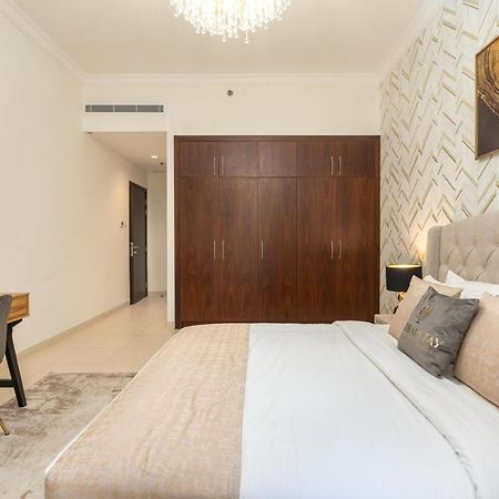 Globalstay At Palm Jumeirah Beachfront Paradise With Pool And Gym Dubái Exterior foto