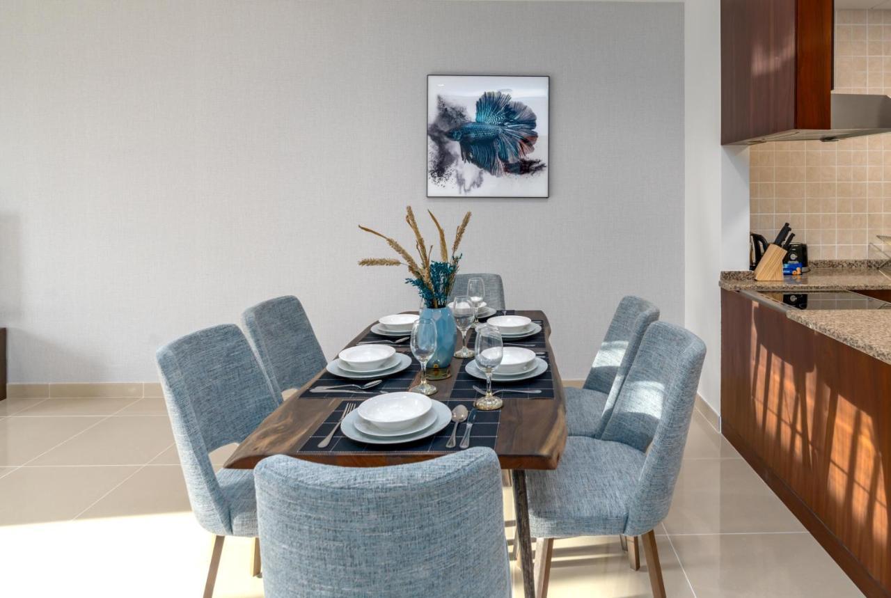 Globalstay At Palm Jumeirah Beachfront Paradise With Pool And Gym Dubái Exterior foto