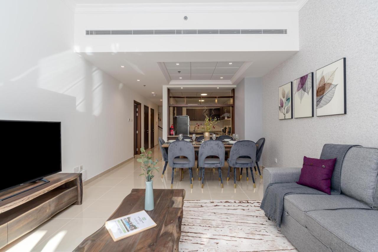 Globalstay At Palm Jumeirah Beachfront Paradise With Pool And Gym Dubái Exterior foto