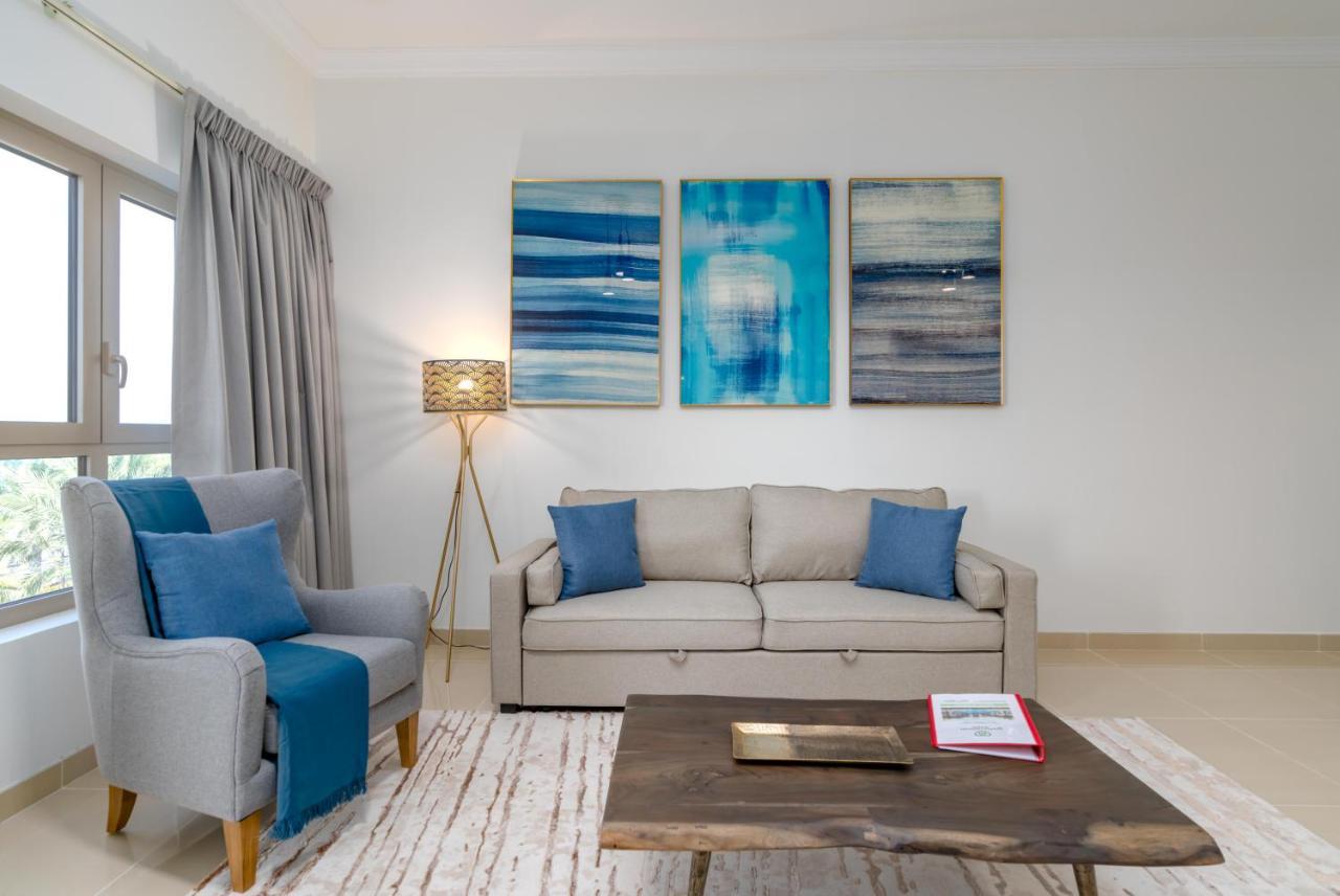 Globalstay At Palm Jumeirah Beachfront Paradise With Pool And Gym Dubái Exterior foto