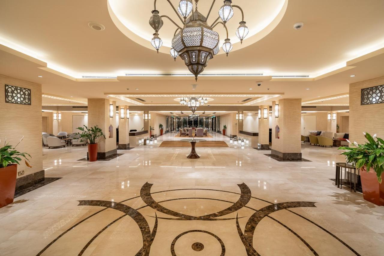 Globalstay At Palm Jumeirah Beachfront Paradise With Pool And Gym Dubái Exterior foto